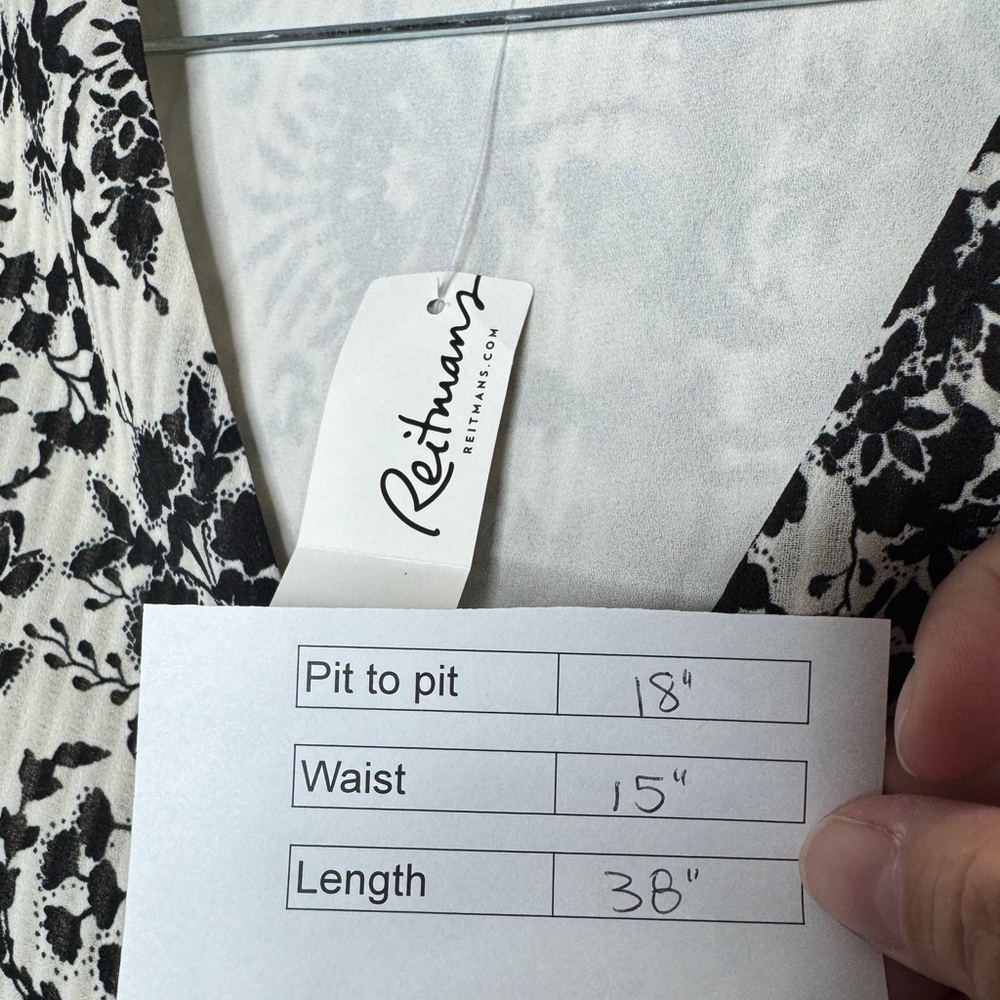 Reitmans Floral Long Sleeve Wrap Dress - Picture 12 of 12